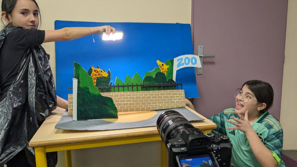 Des élèves de l'école Pilâtre de Rozier de Metz tournent le film Panique au cirque avec Cinékrafté. © Photo Guillaume Leprévost